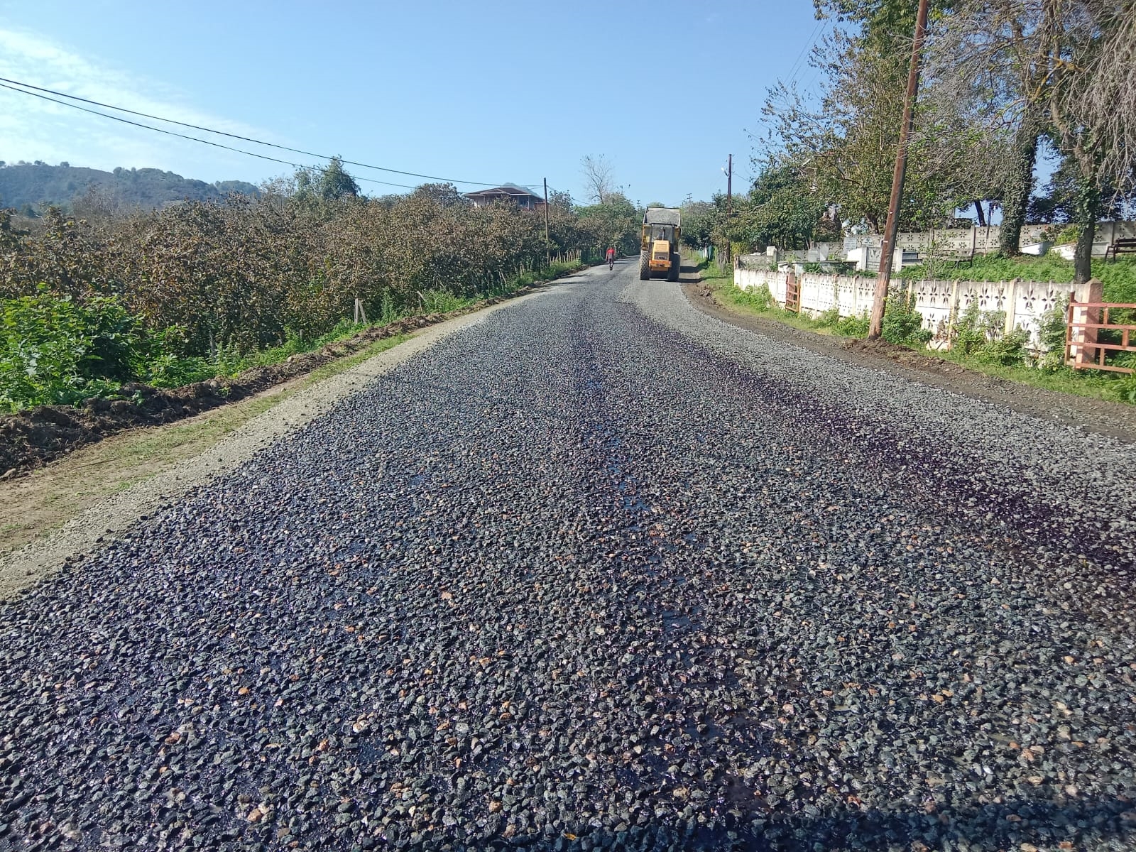 İKİZCE’DE YOL SEVİNCİ